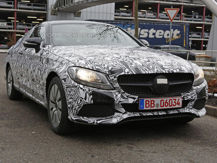 Mercedes-Benz представит купе C-класса в сентябре